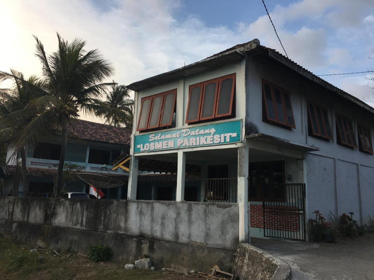 Losmen Parikesit Bantul Exterior foto